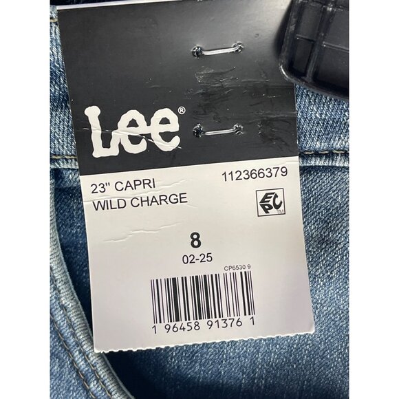 Lee Womens Size 8 Capri Jeans WILD CHARGE Cotton Blend Blue 23" inseam - Picture 3 of 4